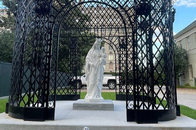 Adults-Only Garden District Cemetery Anne Rice True Crime Tour - Key highlights worth planning for