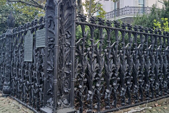 Adults-Only Garden District Cemetery Anne Rice True Crime Tour - What you’ll learn (besides the spooky stuff) and why it sticks
