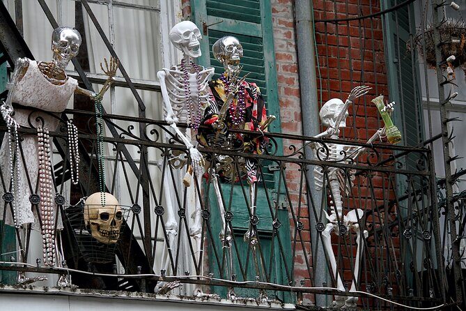 Adults Only Haunted Pub Crawl in New Orleans - Why this haunted crawl makes sense in New Orleans