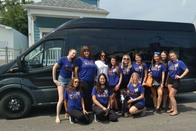 Airport, Group and Private Transportation - Who this transfer suits best in New Orleans