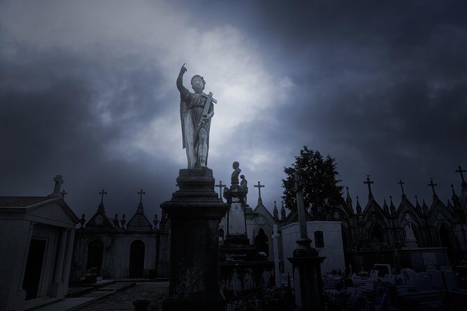 Cemetery and Ghost BYOB Bus Tour in New Orleans - Why this ghost tour goes beyond the French Quarter
