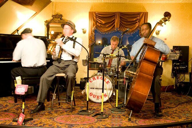 Creole Queen Weekend Jazz Brunch Cruise on the Mississippi River - Meeting at 1 Poydras St and what to expect onboard