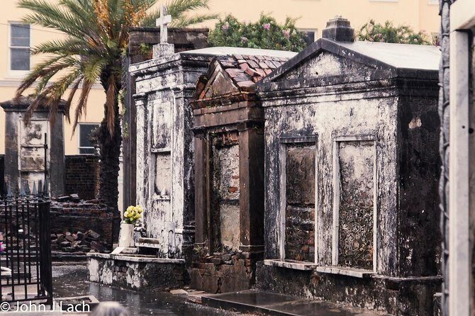 Dark History Tour In New Orleans - Price and value: $30 for a 2-hour French Quarter story loop