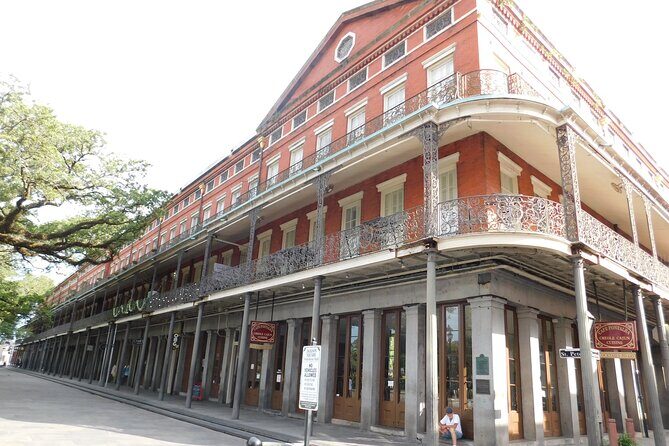 Eras of New Orleans: A History Lover's Walking Tour - Stop-by-stop: from Jackson Square to an old bar finish