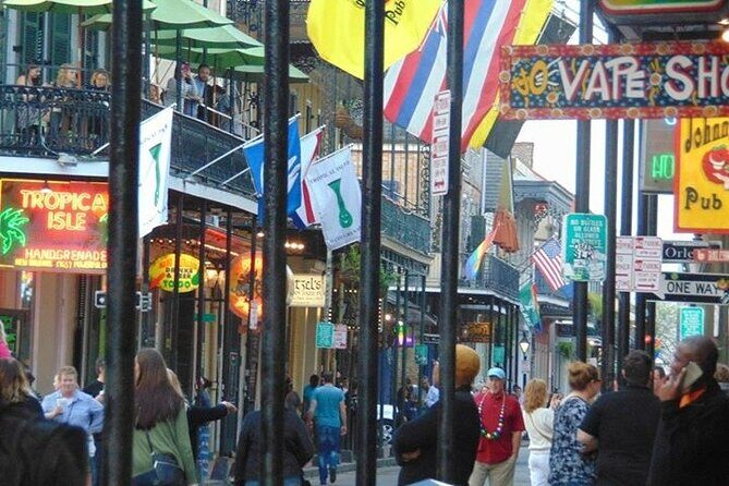 Eras of New Orleans: A History Lover's Walking Tour - The guide experience: pacing, storytelling, and details