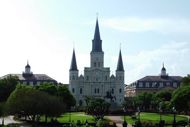 Eras of New Orleans: A History Lover's Walking Tour - Who this tour suits best