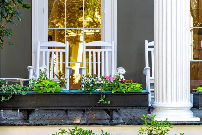 Explore New Orleans' Garden District: Private 2-hour Walking Tour - Garden District Highlights: Homes With Jazz, Literature, and Film Clues