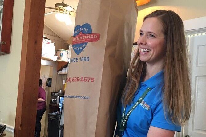 Food Tour of New Orleans Garden District: Group of Nine or Less - Start at Mahony’s Po-boys, finish near Sucré: why those endpoints work