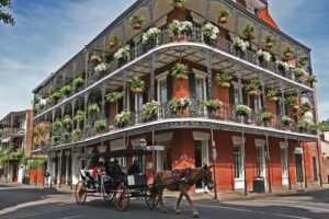 French Quarter Tour With Breakfast Included - The 2-Hour French Quarter Stroll (and Why Walking Works Here)