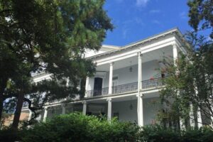 Garden District History and Homes Walking Tour - Buckner Mansion: a quick start with Confederate-era context