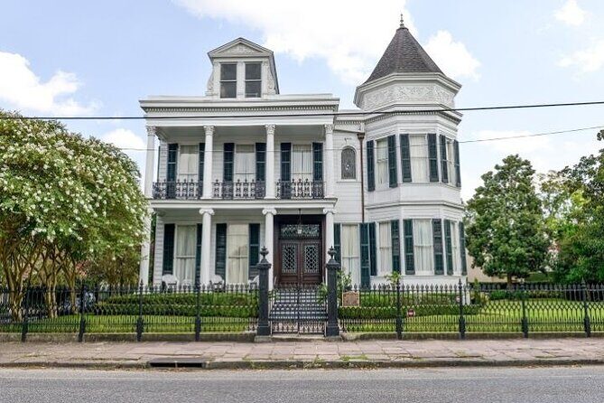 Garden District History and Homes Walking Tour - Should you book this Garden District History and Homes Walking Tour?