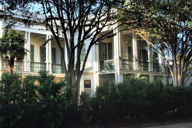 Garden District Home and History Walking Tour - The Garden District Walk: Celebrity Names and 19th-Century Architecture