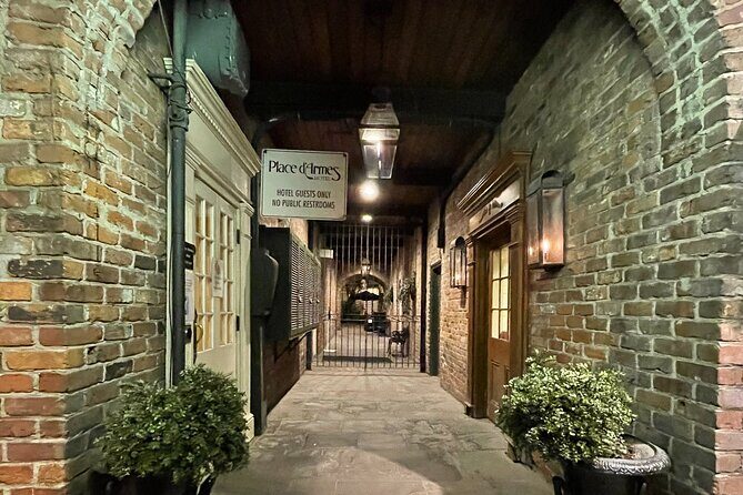Ghosts of New Orleans: Self-Guided Haunted Audio Walking Tour - Timing: Daytime, Nighttime, and How to Pair It With the Quarter