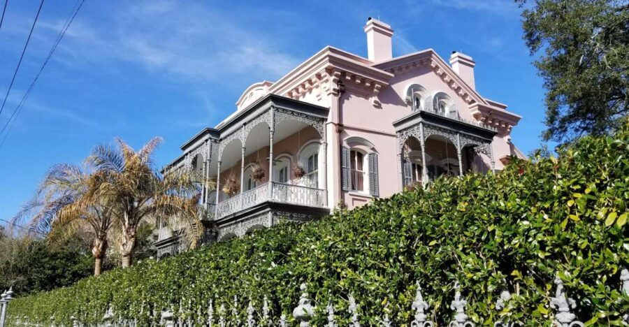 Glamorous Garden District Tour - Garden District at a walking pace: St. Charles to the mansions