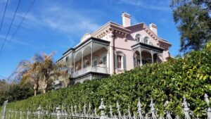Glamorous Garden District Tour - Magazine Street’s “social line” and the Irish Channel’s shotgun houses