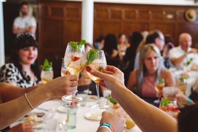 Haunted French Quarter Original Cocktail Tour - Raffle’s Storytelling: History, Haunting Mood, and Smart Local Tips