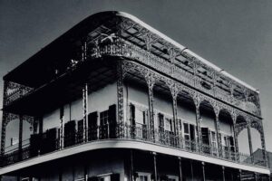 Haunted French Quarter Walking Tour in New Orleans - Getting There: Meet on Decatur at 823 (Then Aim for Jackson Square)