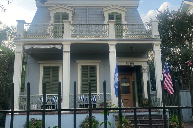 Historic Carrollton Neighborhood Walking Tour - Uptown and Carrollton architecture: how the street shapes the story