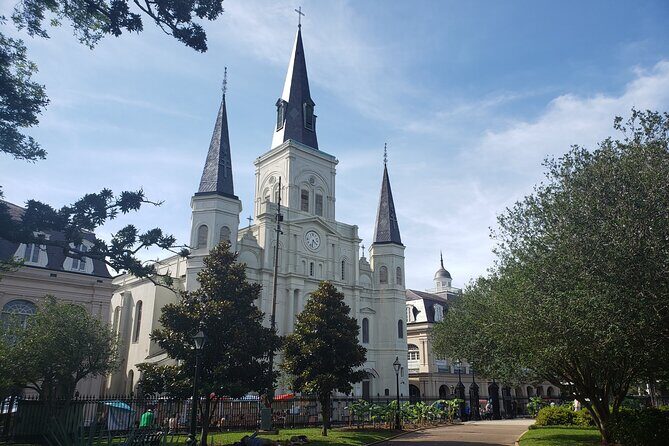 Louisiana of the Creoles: Visit to the French Quarter (French) - Stop 4: Hermann-Grima House Courtyard (Entry Included)