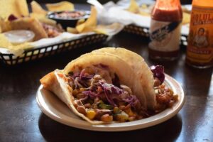 Lower Garden District Food Tour - The flow: 5 food places, 4 sit-down stops, 1 sidewalk sample