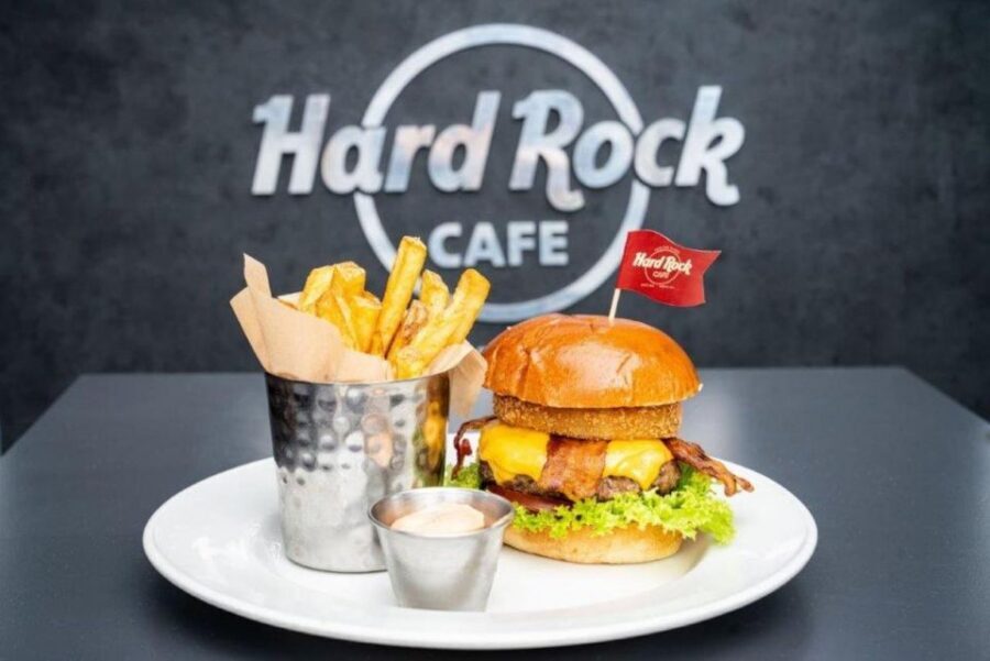 Meal at the Hard Rock Cafe New Orleans - Hard Rock Cafe New Orleans: where you eat and what the $45 covers