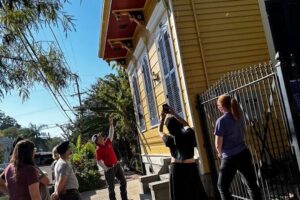 Mules in New Orleans Barn Tour - Price and time: $35 worth it for your itinerary?