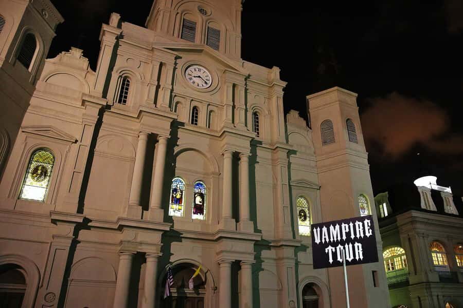 New Orleans: 1.5-Hour Vampire Tour of the French Quarter - Meeting at Jackson Square: an easy start that puts you in the story