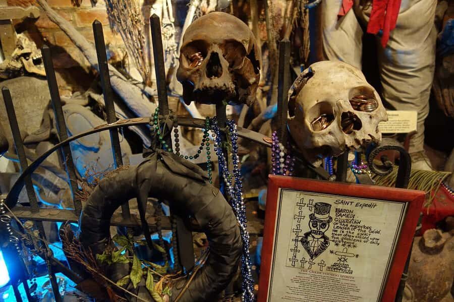 New Orleans: 1.5-Hour Voodoo History Evening Tour - Starting Point on St. Peter Street (and Why the 19:30 Timing Works)