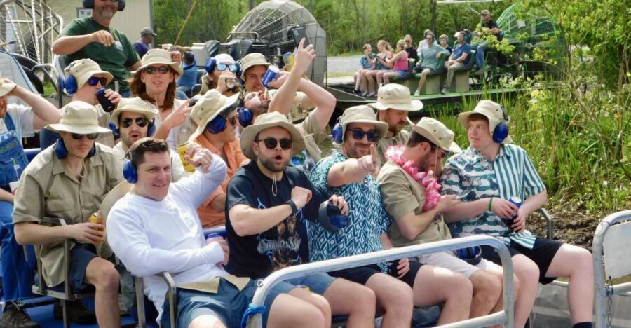 New Orleans: 16 Passenger Airboat Swamp Tour - What the Tour Timing Feels Like (90 to 150 Minutes)