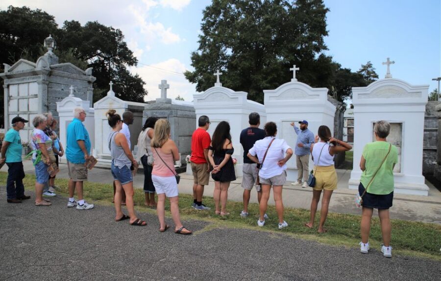 New Orleans: 2-Hour 15-Minute City and Cemetery Tour by Bus - Price and Value: What $45 Really Buys You