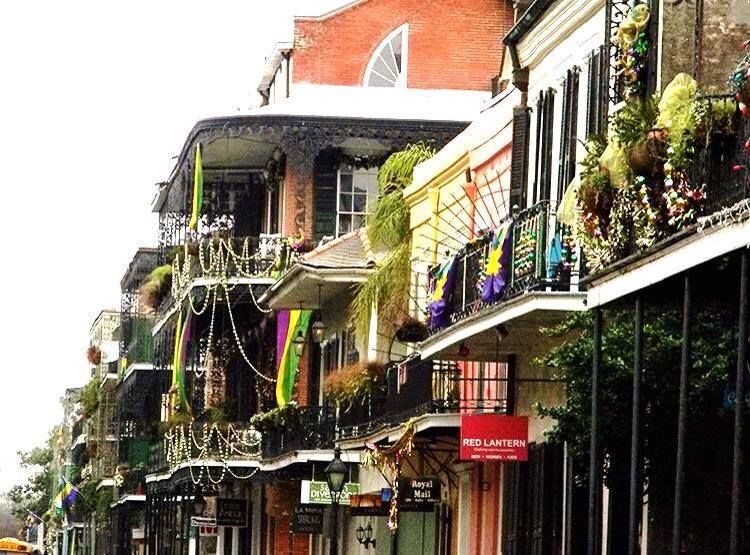 New Orleans: 2-Hour Historical Walking Tour - Ursuline Convent and the kind of sight you only catch on a walk