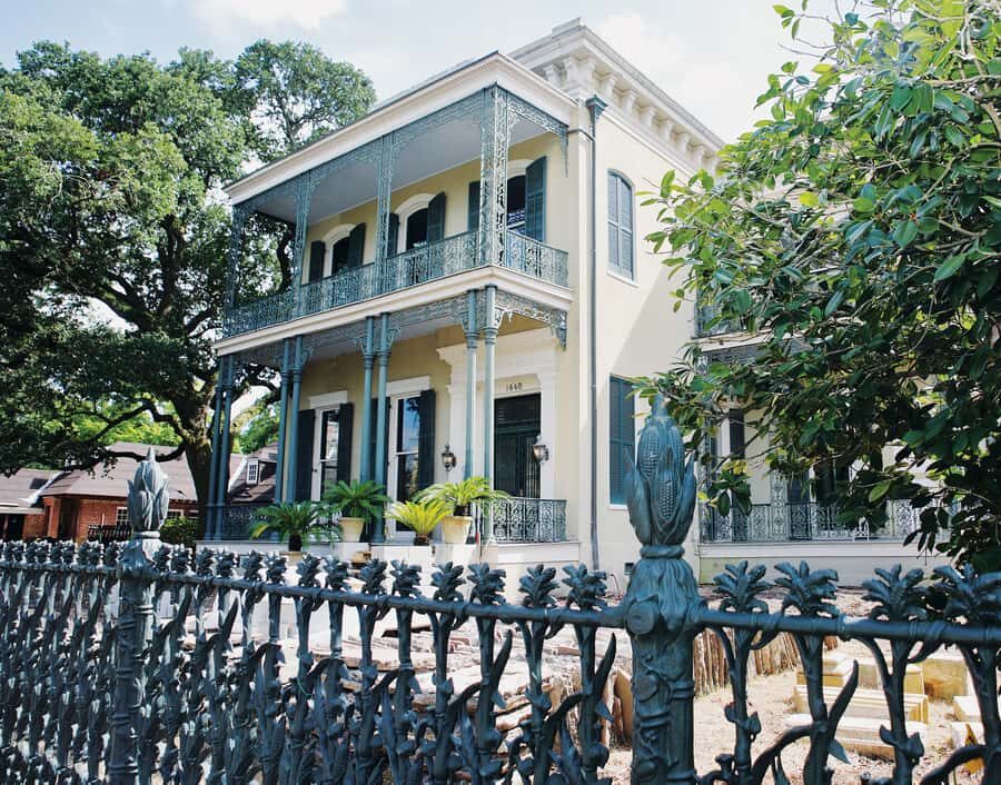 New Orleans: 2-Hour Homes of the Rich & Famous Walking Tour - Meeting Point at Still Perkin’: Start Simple, Stay Ready