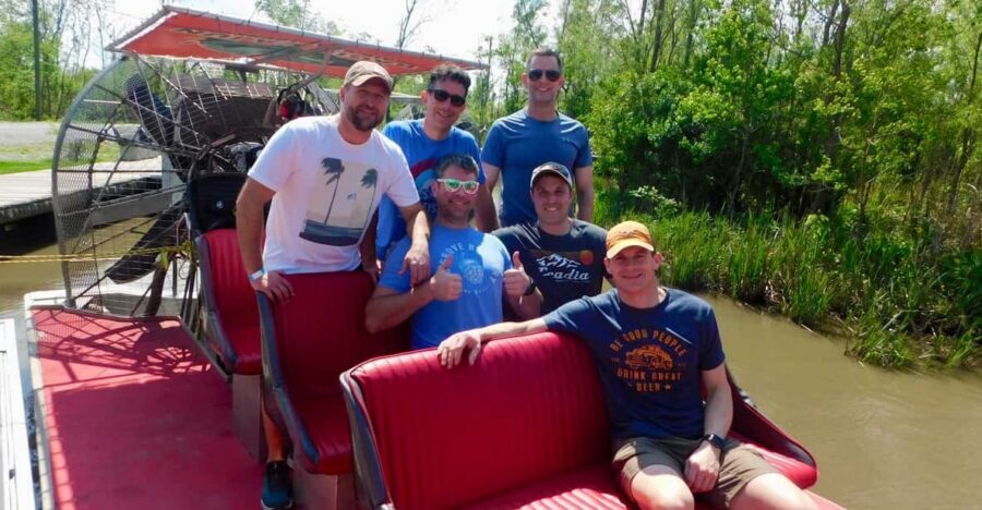New Orleans: 6 Passenger Premium Airboat Swamp Tour - A 6-Passenger Airboat Into the New Orleans Bayou