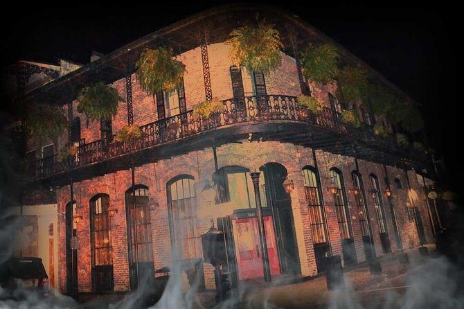 New Orleans Adults-Only Ghost, Voodoo and Vampire Tour - Shoes, jackets, and how to plan your night like a local