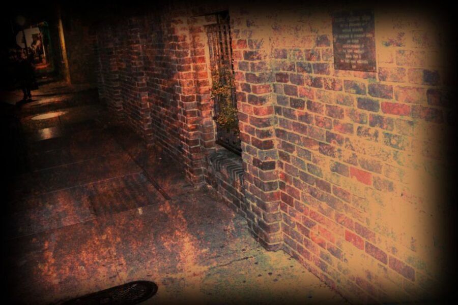 New Orleans: Adults Only Haunted Ghost Tour - Price and Value: What $36 Gets You in NOLA Time