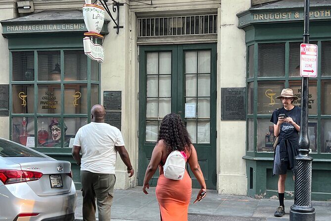 New Orleans African American Heritage Walking Tour - What to look for when the guide talks voodoo, jazz, food, and buildings