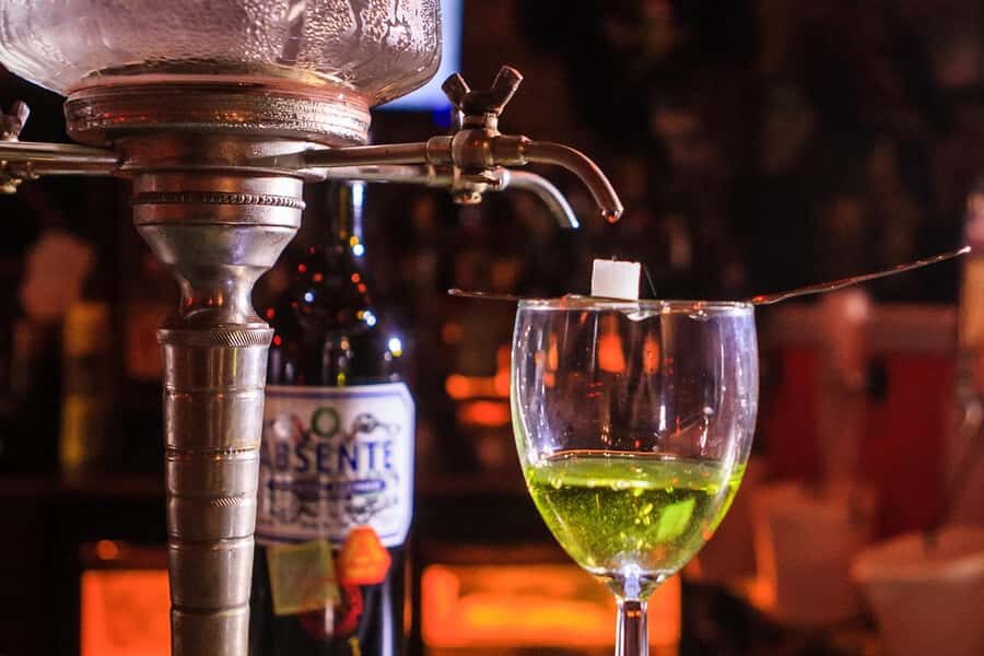 New Orleans: Afternoon Cocktail Walking Tour with Drinks - Key points that make this tour worth your afternoon