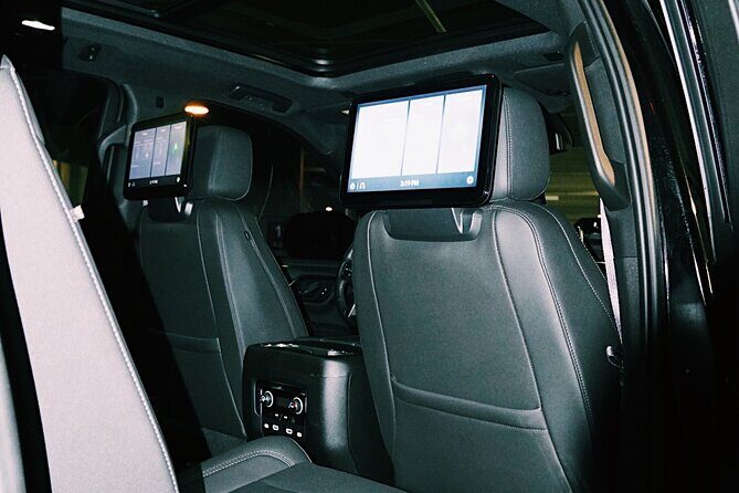 New Orleans Arrival Chauffeur Driven Transport by Executive SUV - The SUV Ride: Air-Conditioned, Wi-Fi On Board, No Detours
