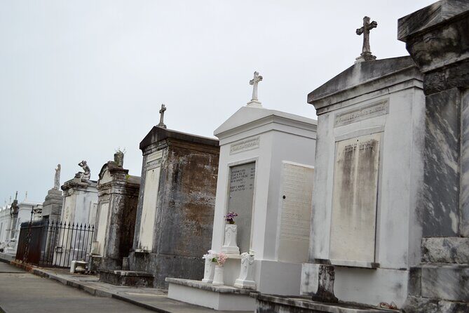 New Orleans Cemetery Bus Tour with Exclusive Cemetery Access - Price and value: what $40.32 buys you in real terms
