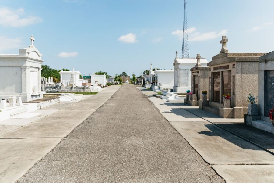 New Orleans: Cemetery Tour - The Guide Experience: Thorne, Toast, Drew, and V.