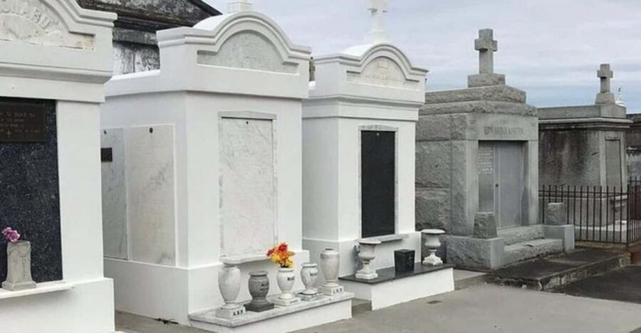New Orleans: City and Cemetery Sightseeing Tour - Timing and Value: What $62 Gets You in 150 Minutes