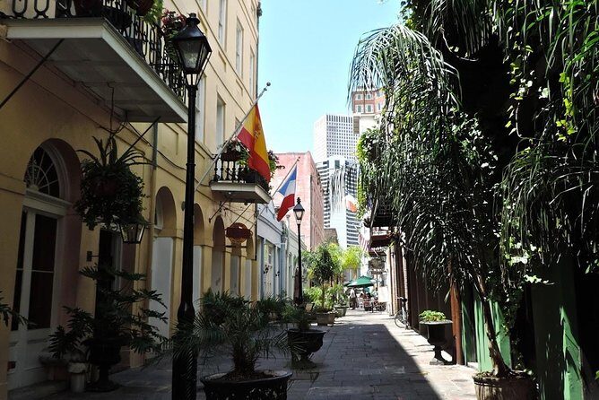 New Orleans City Tour: French Quarter, Garden District & Cemetery - Pickup setup in Downtown New Orleans: how to avoid the common headache