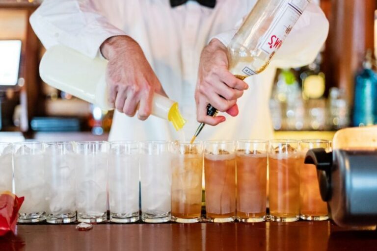 New Orleans: Combo Cocktail and Food History Tour - Meet at Red Fish Grill: Alligator, Gumbo, and Your First Hurricane