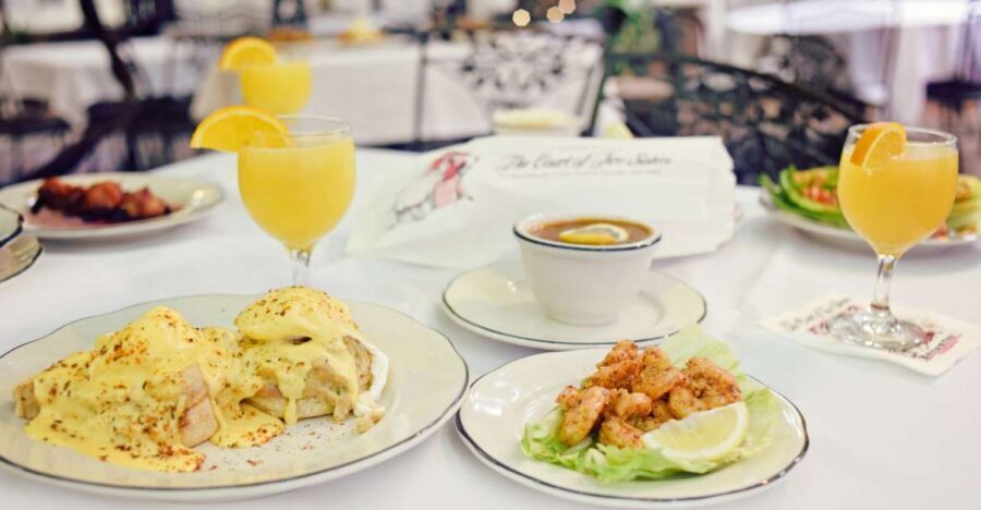 New Orleans: 'Court of Two Sisters' Jazz Brunch Buffet - Court of Two Sisters Jazz Brunch: the courtyard-and-jazz formula