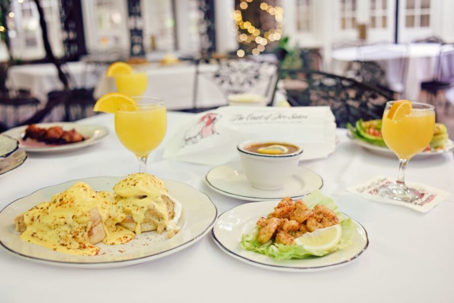 New Orleans: 'Court of Two Sisters' Jazz Brunch Buffet - The 9:00–11:30 window: grab breakfast comfort and Creole edges