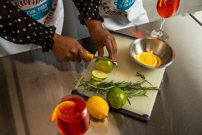 New Orleans Courtyard Cocktails: Happy Hour Mixology Class - Price of $115: what you’re really paying for