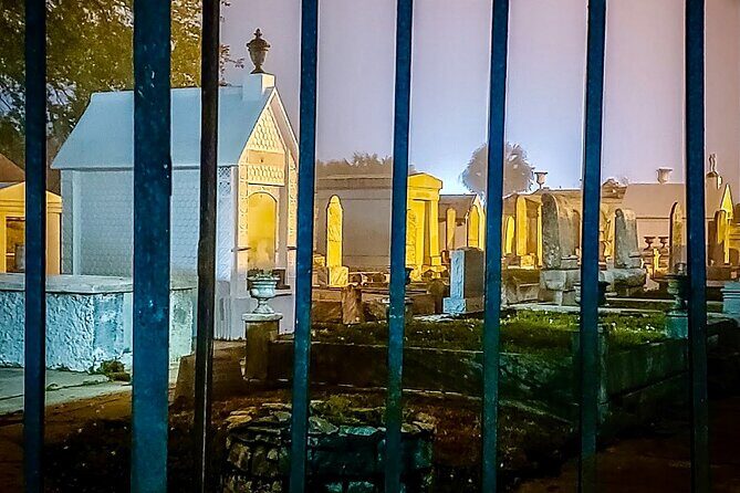New Orleans Dead of Night Ghosts and Cemetery Bus Tour - St. Louis Cemetery No. 3: yellow fever, overcrowding, and layered burial history