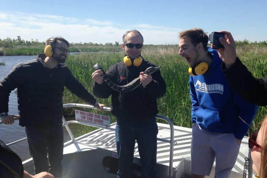 New Orleans: Destrehan Plantation & Airboat Combo Tour - Cajun Country Swamp Stop: The Van Drops You Near the Water