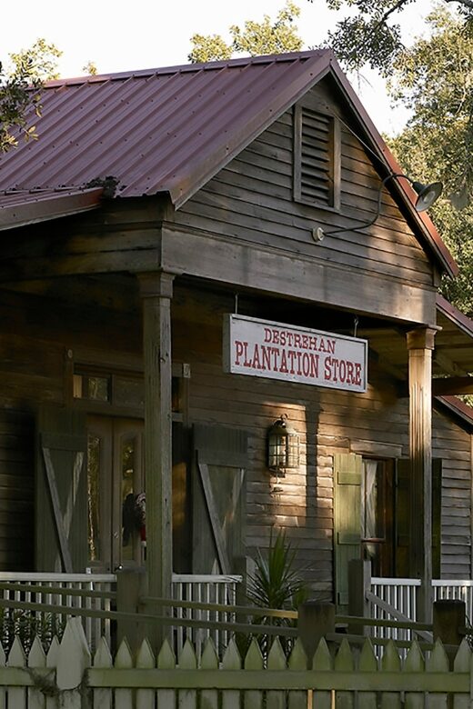 New Orleans: Destrehan Plantation Tour - Start at the Destrehan Plantation Store, then head to the grounds