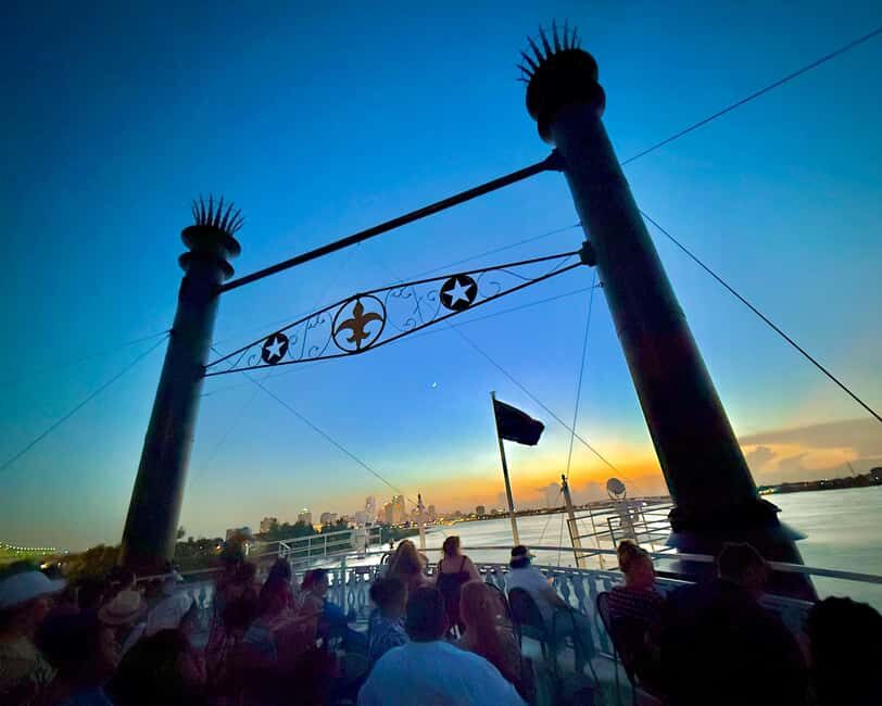 New Orleans: Evening Jazz Cruise on the Steamboat Natchez - Dinner on a Cruise: How the Southern Buffet Actually Fits (6pm or 7:45pm)